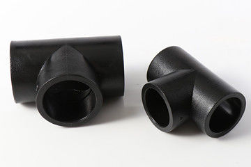 Τυποποιημένο HDPE Ansi ASME που μειώνει την πλαστική τοποθέτηση σωληνώσεων γραμμάτων Τ